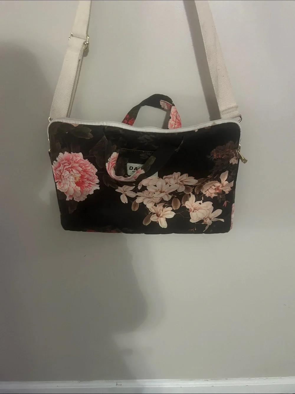 DAKINE Black Floral Laptop Shoulder Bag with Cream Strap